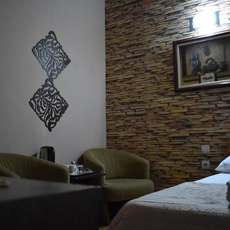 Guest House Kozle Skopje Exterior photo