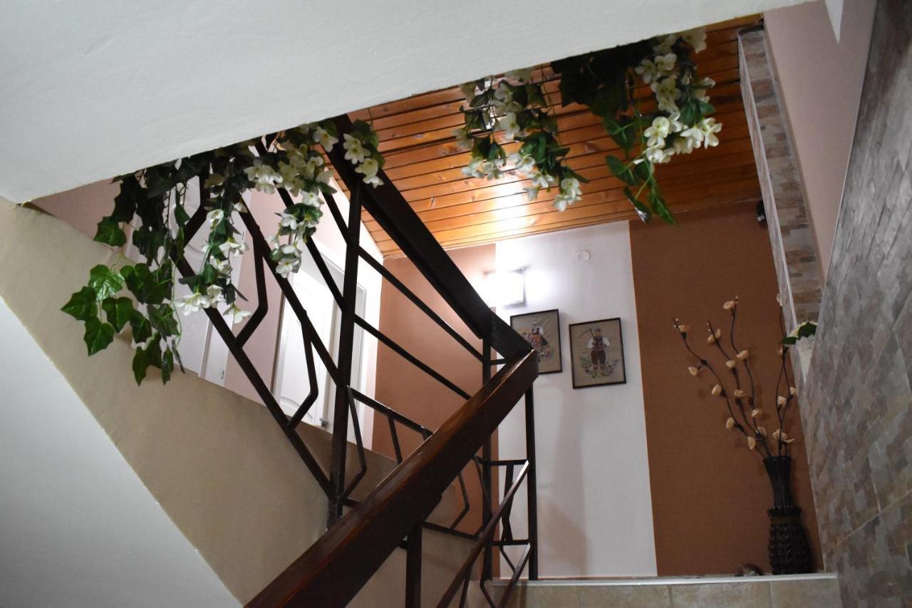 Guest House Kozle Skopje Exterior photo
